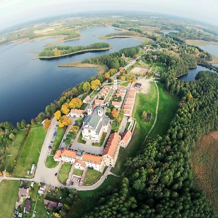 Pokamedulski Klasztor W Wigrach Вигры Экстерьер фото